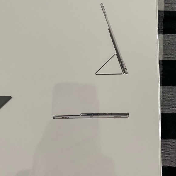 NWOT IPad Pro Smart Keyboard - Sealed in Original Packaging. Never Used. - Picture 4 of 7